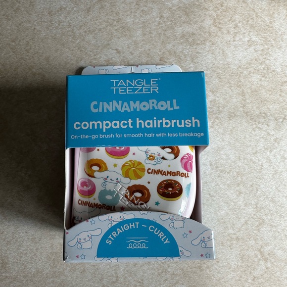 NEW Tangle Teezer Compact Hairbrush Cinnamoroll Limited Edition - Picture 2 of 4